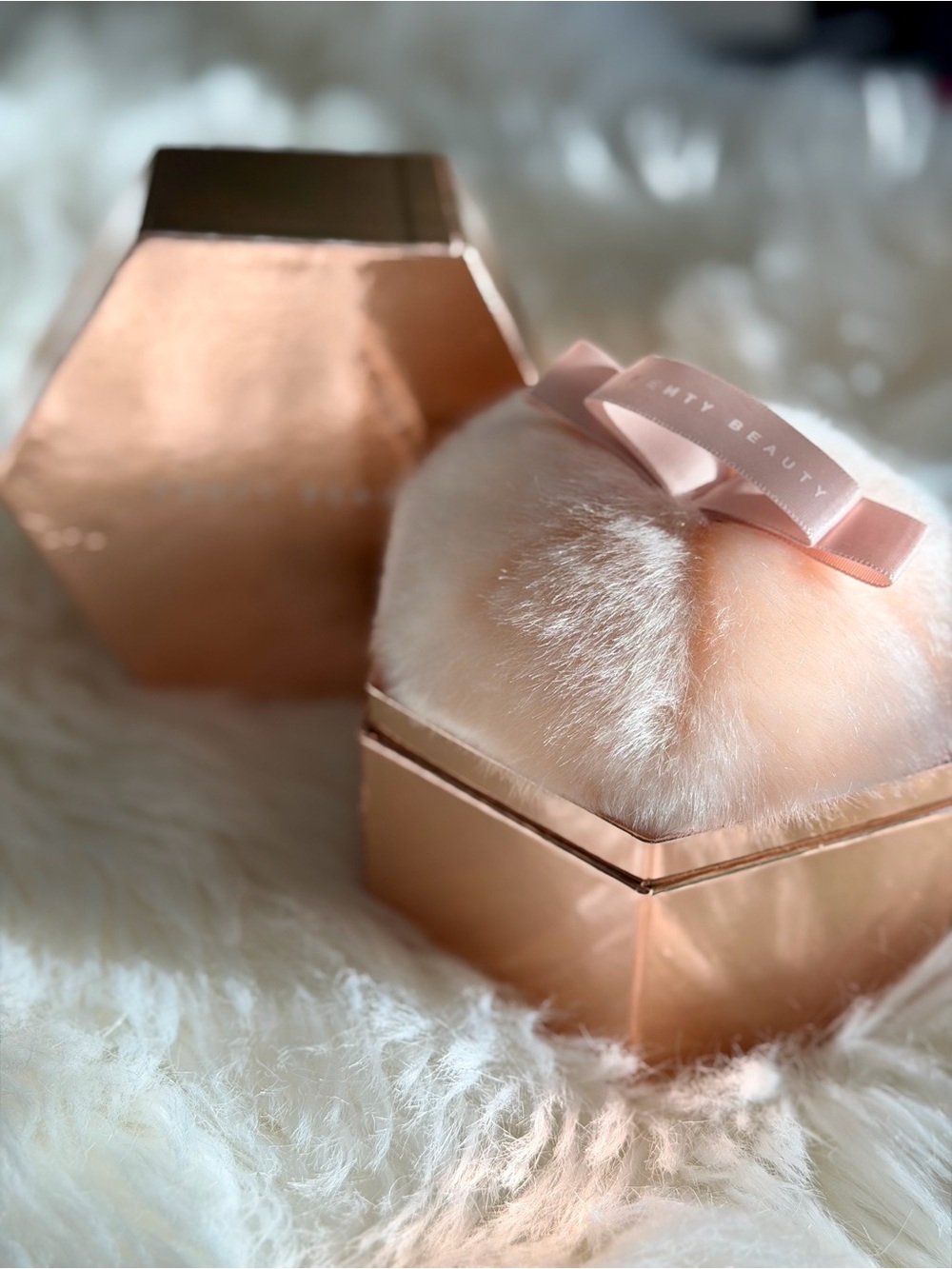 Fenty Beauty Limited Edition Fairy 🧚Bomb in Rose on Ice